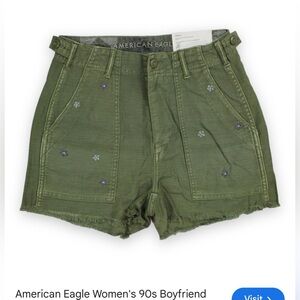 American Eagle Olive Green Women's Shorts floral embroidered size 2